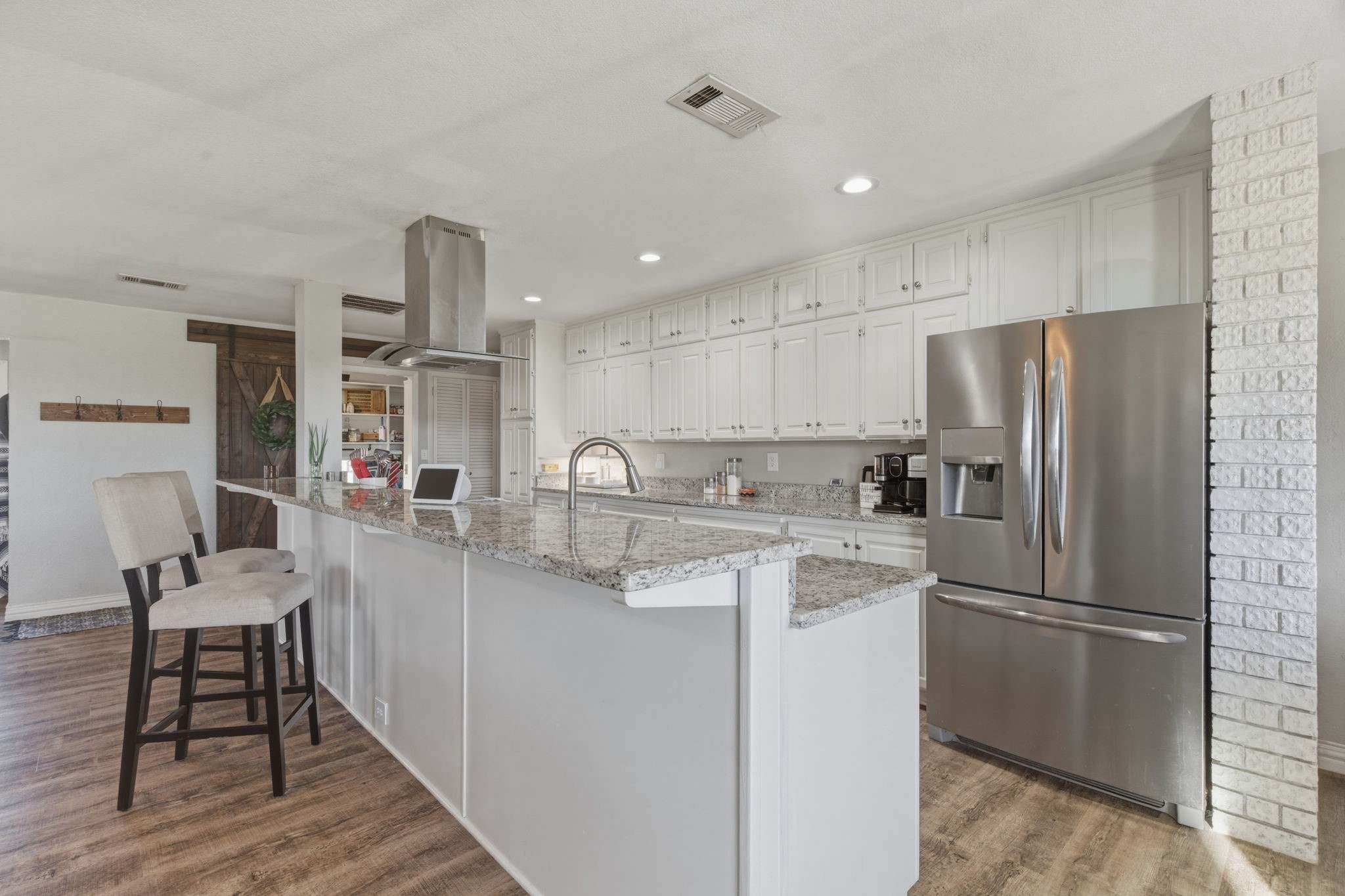 143 Mohave Drive E Lake Kiowa TX 76240