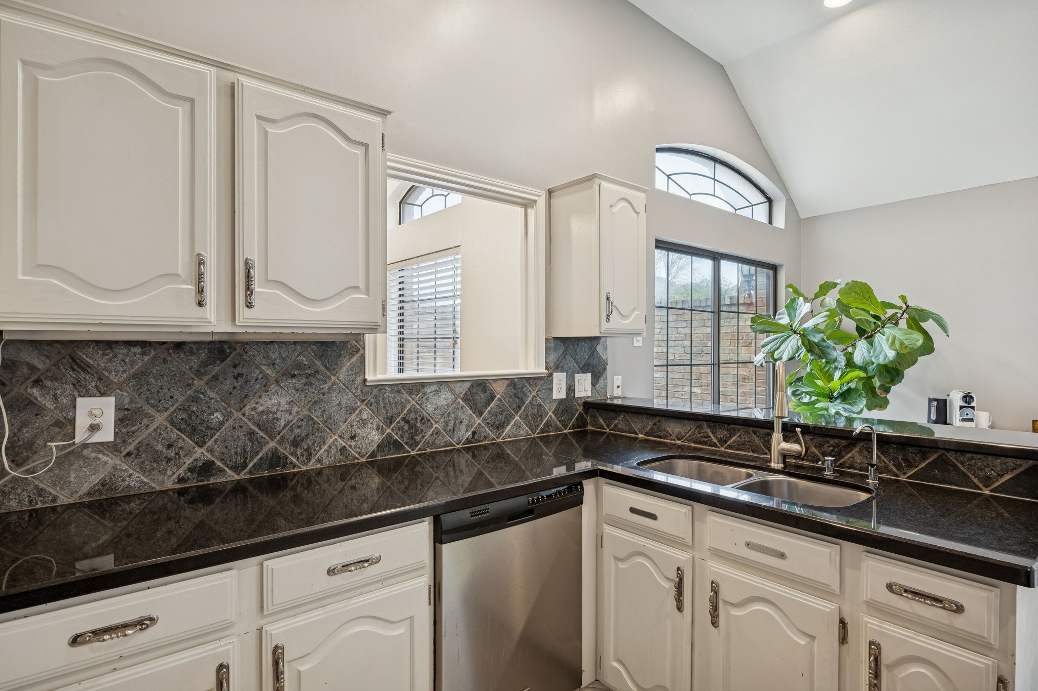 4141 Winding Way Court Dallas TX 75287