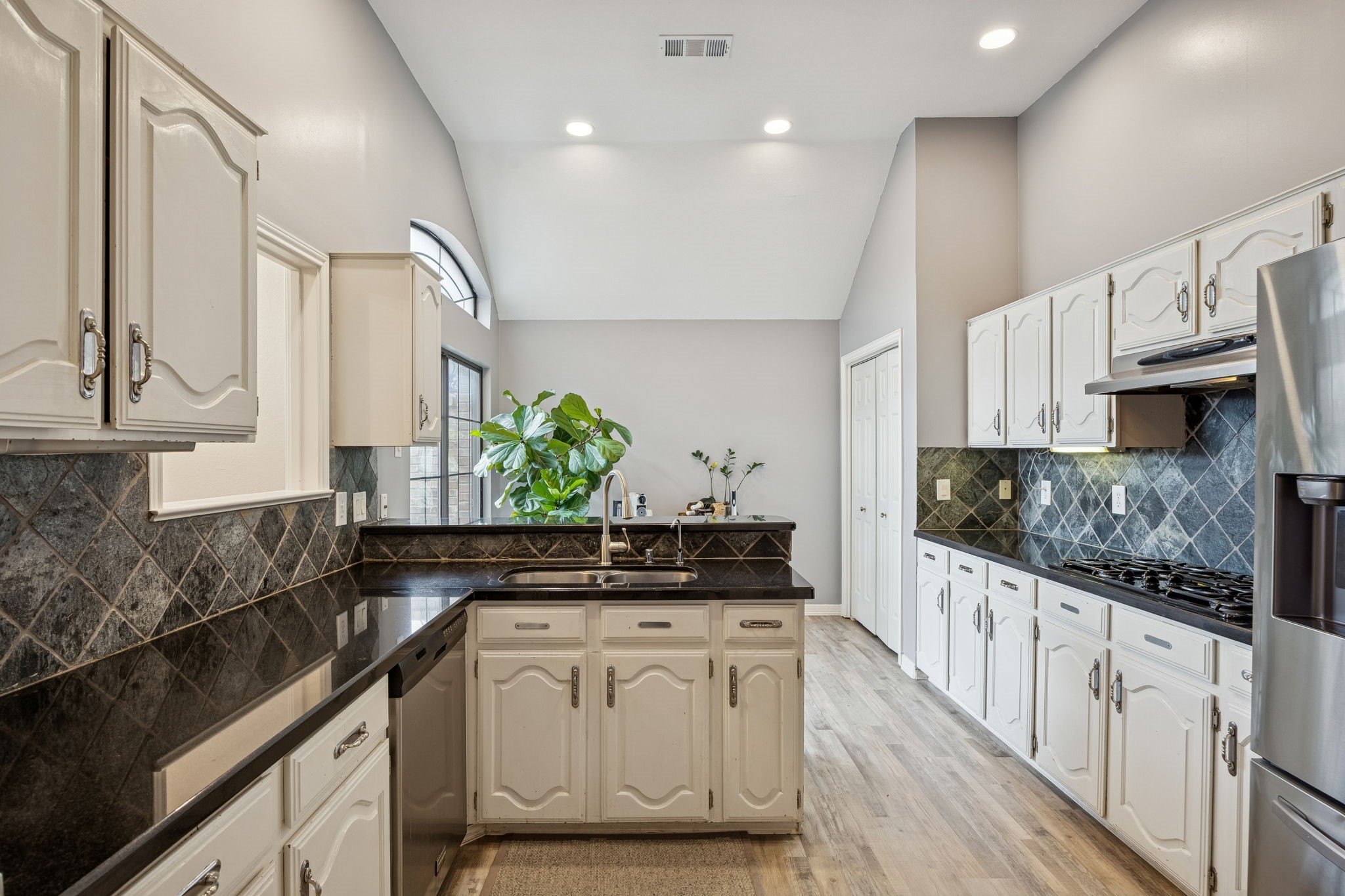 4141 Winding Way Court Dallas TX 75287