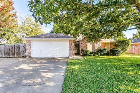 1125 Margie Street Burleson TX 76028