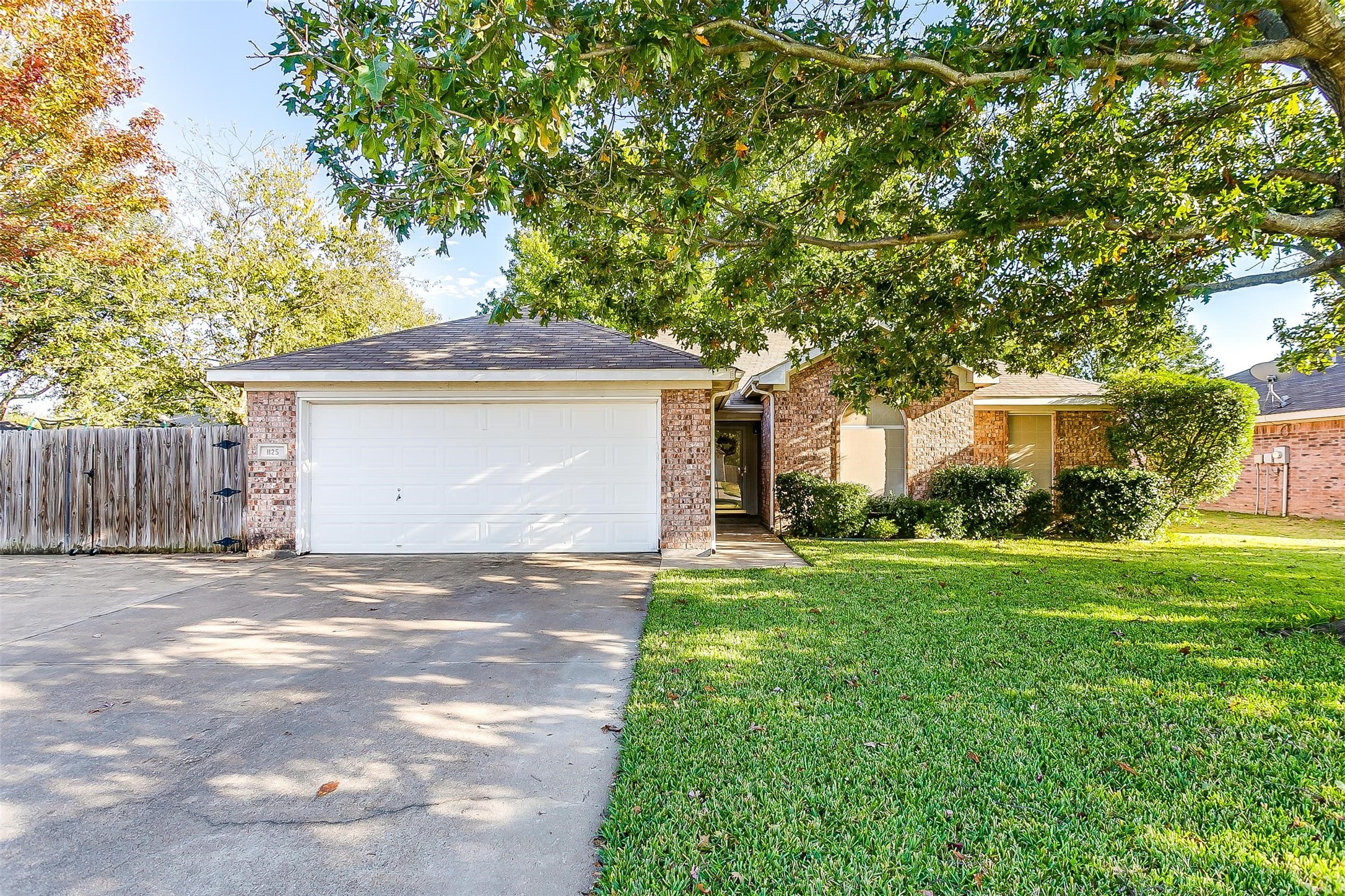 1125 Margie Street Burleson TX 76028