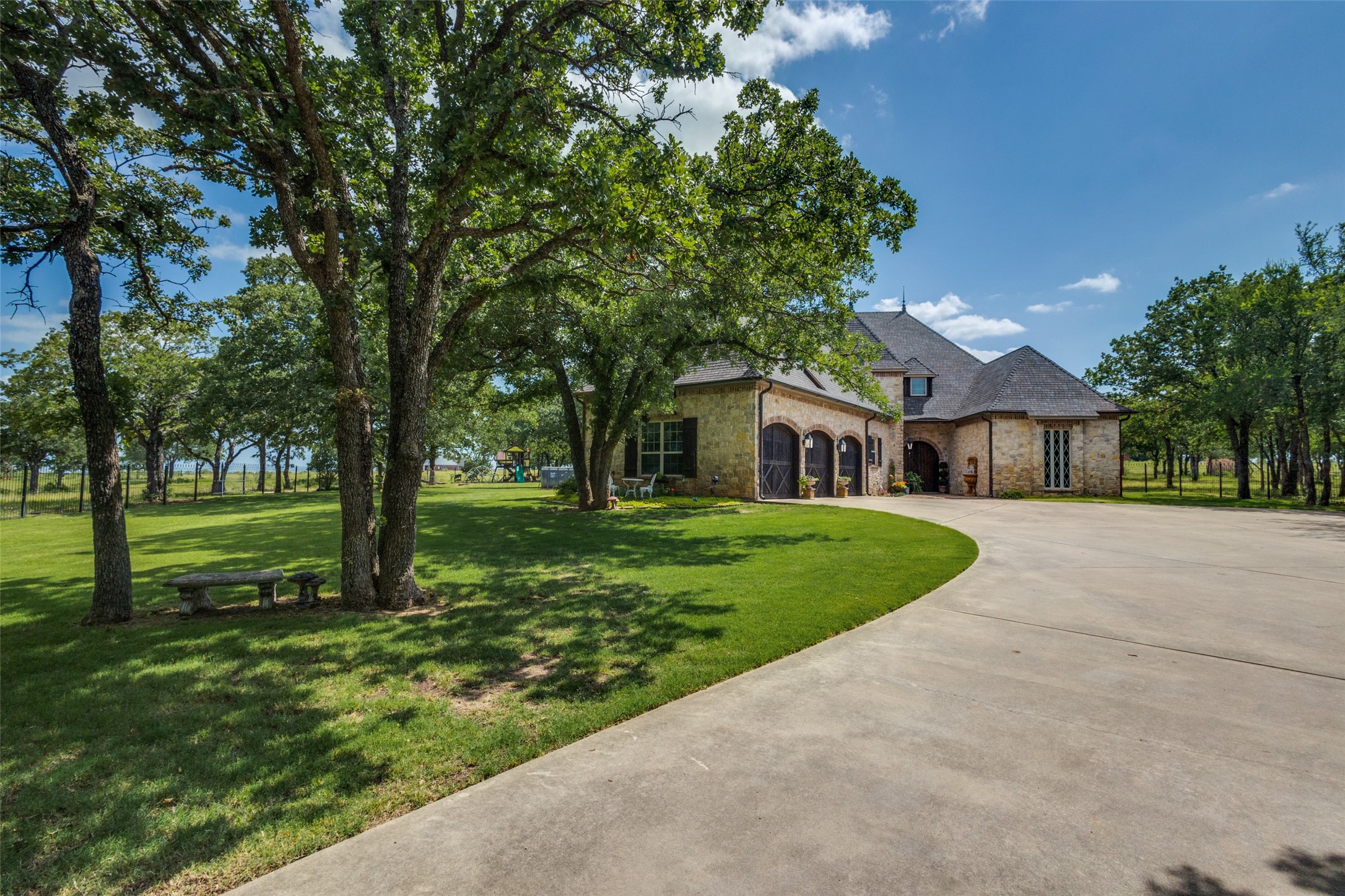 181 County Road 1326 Bridgeport TX 76426