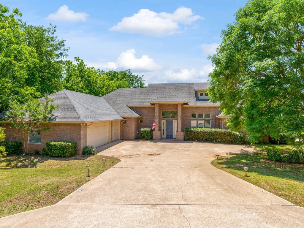 10304 Ravenswood Road Granbury TX 76049