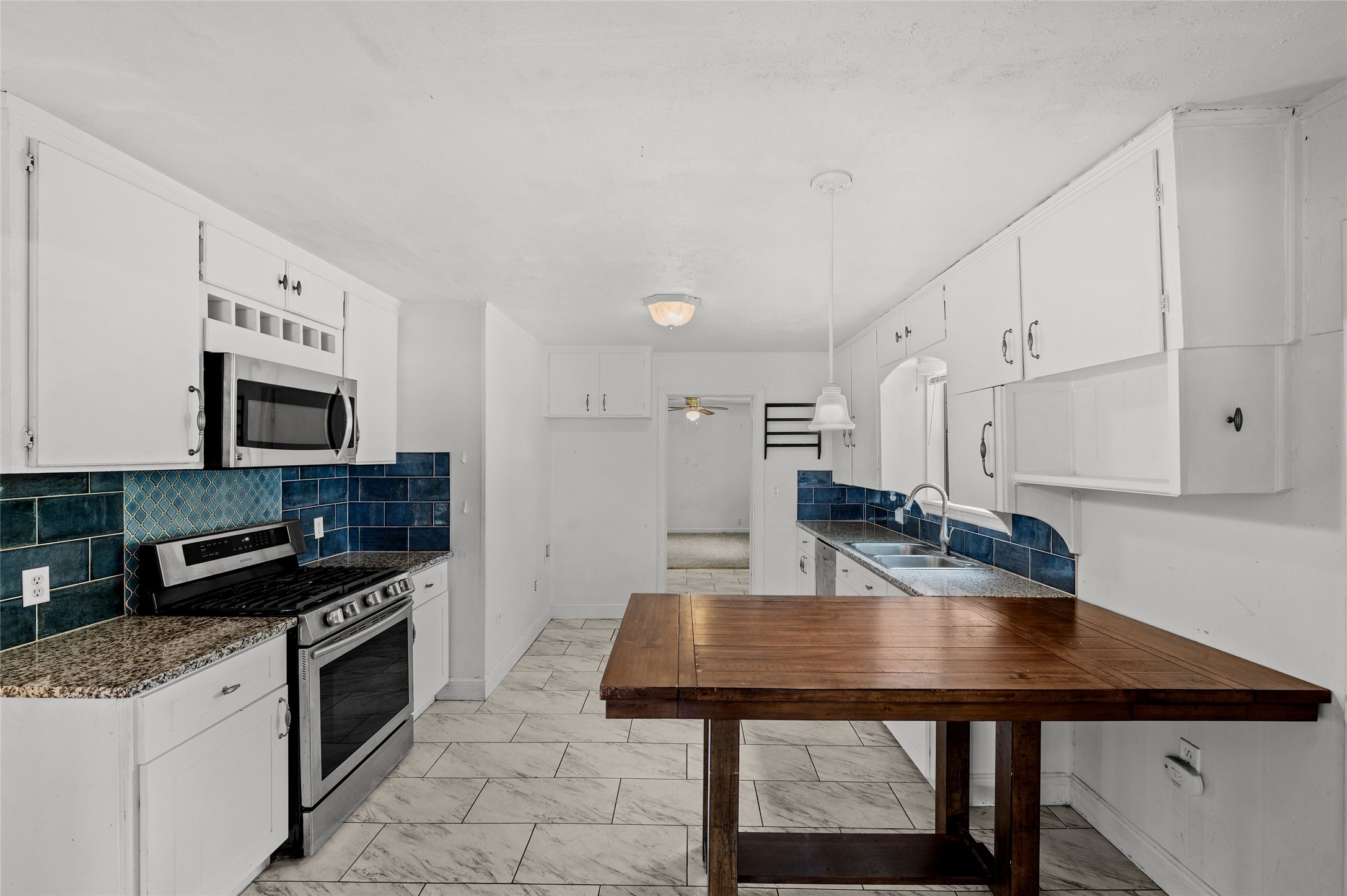 613 N Newsom Mineola TX 75773