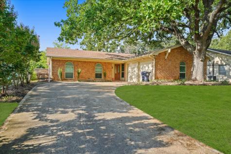 3502 Woodthrush Lane Denton TX 76209