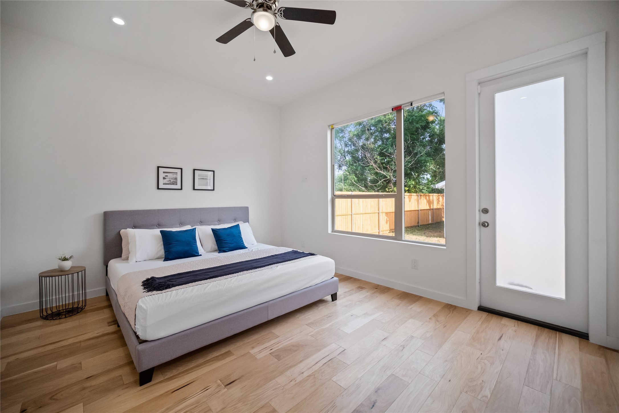 1350 Strickland Street Dallas TX 75216
