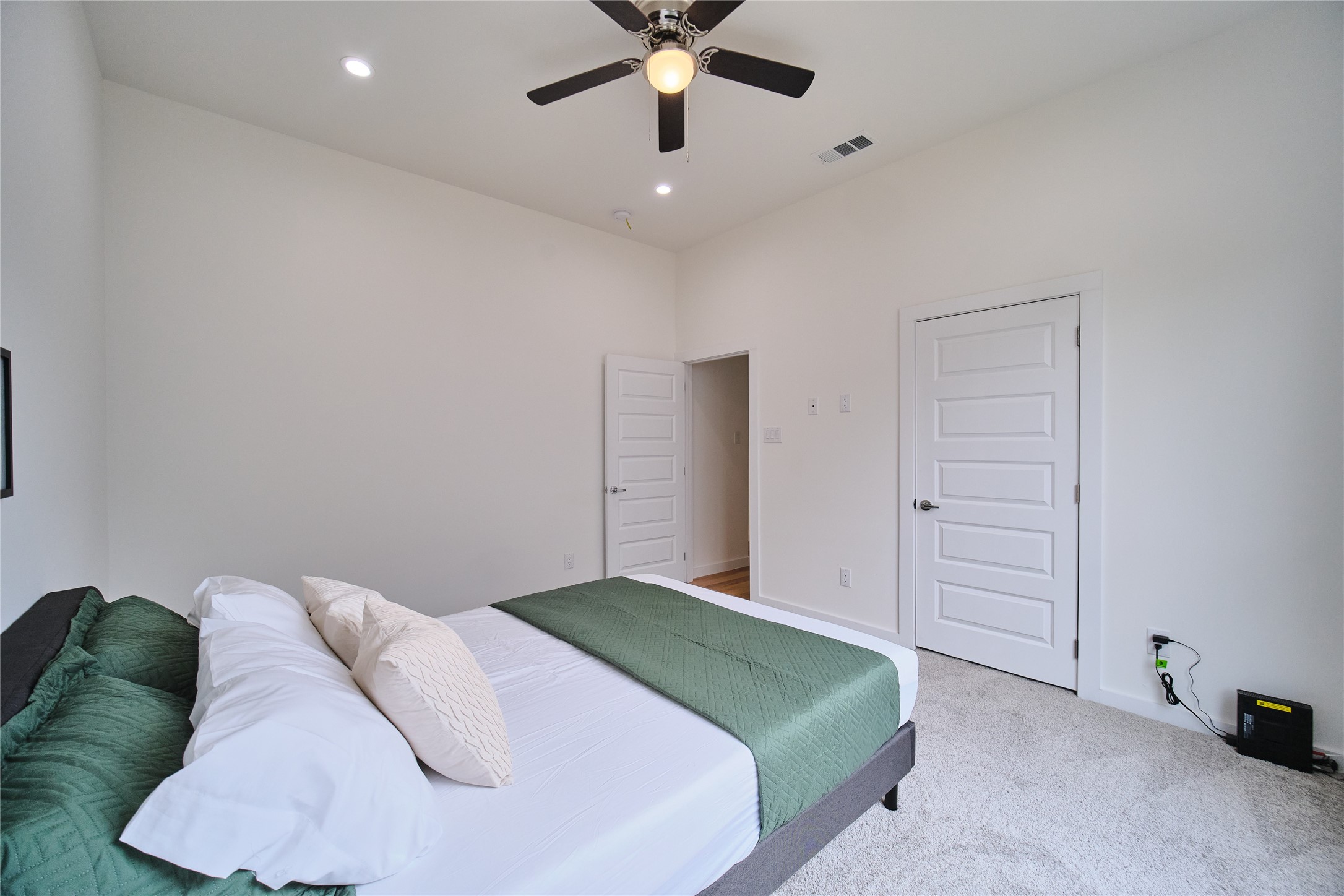 1350 Strickland Street Dallas TX 75216