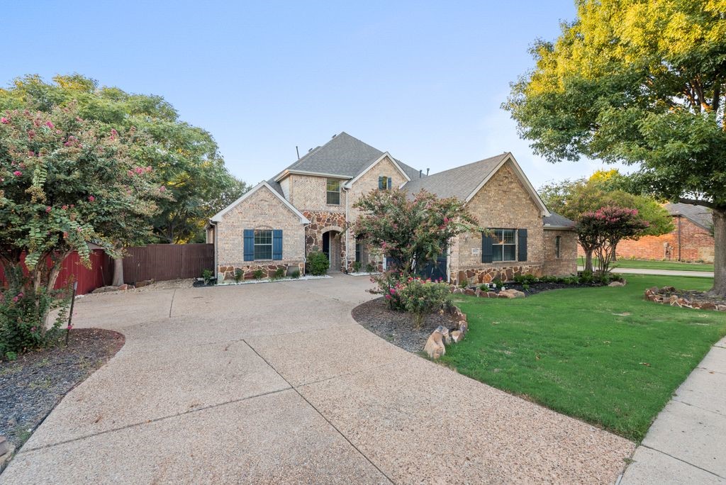 1005 Barre Meadow Lane Mckinney TX 75071