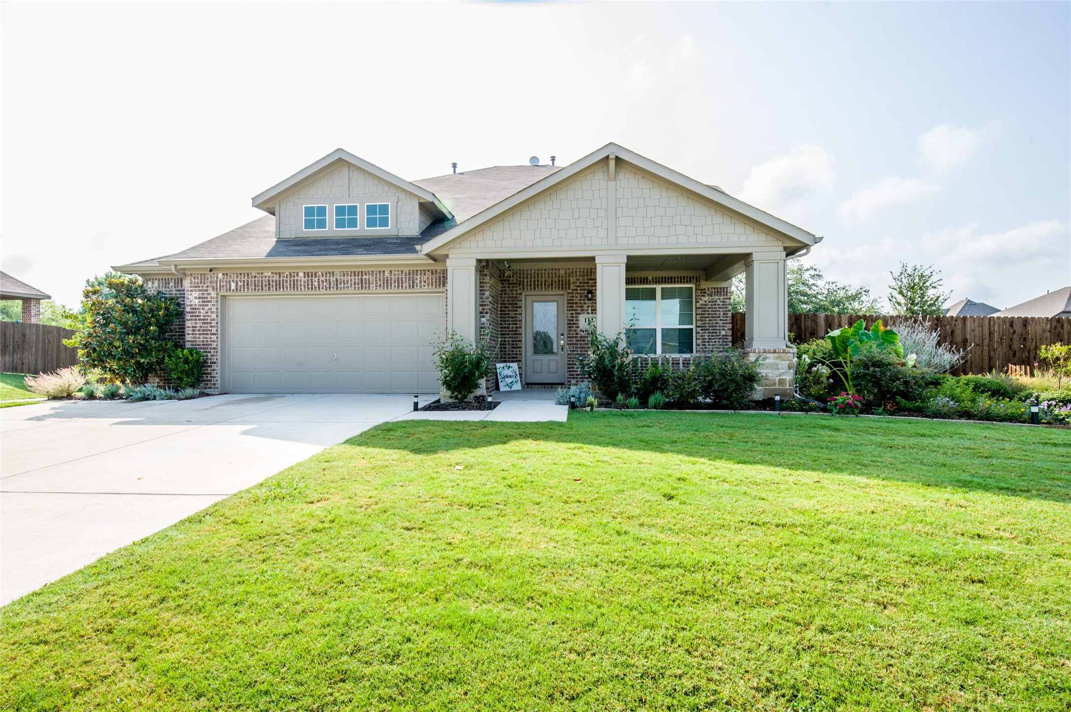 112 Shetland Street Waxahachie TX 75165