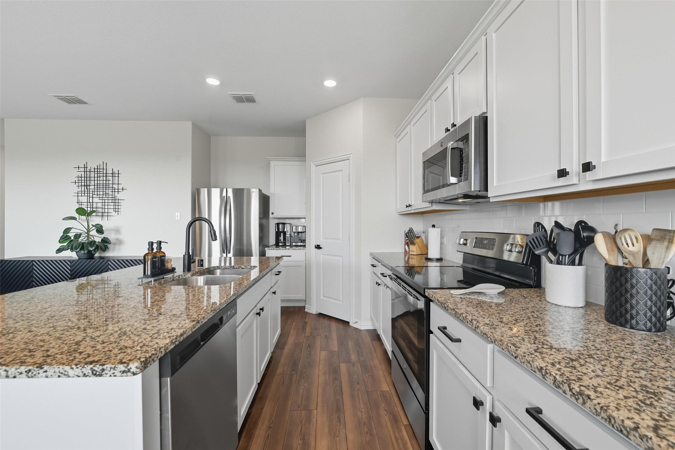 6940 Waterloo Lane Fort Worth TX 76179