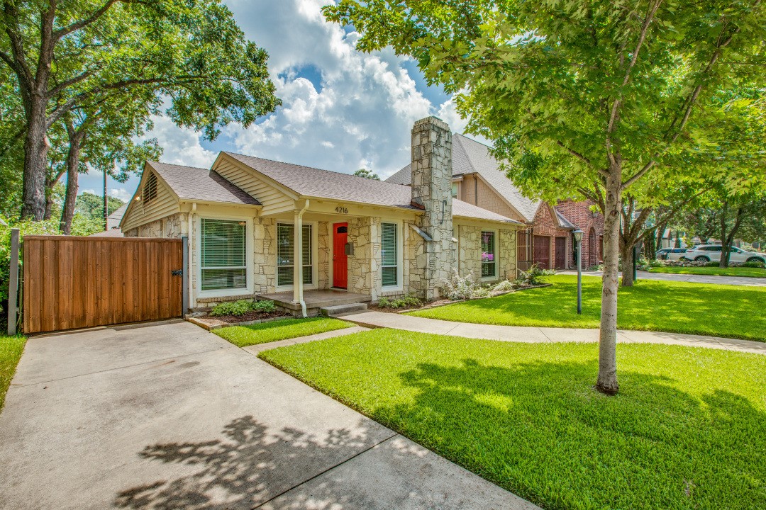 4216 Concho Street Dallas TX 75206