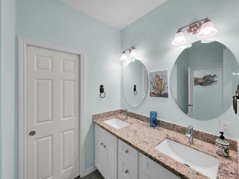 1120 Alex Drive Gilchrist TX 77617