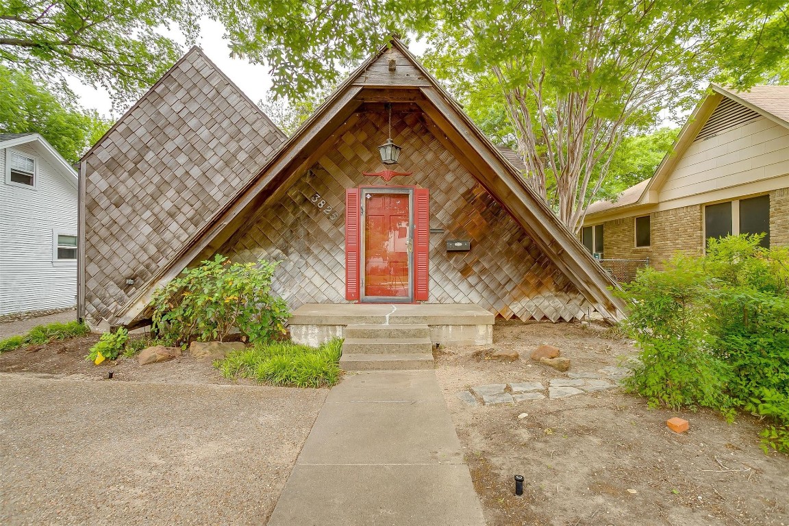 3825 W 5th Street Fort Worth TX 76107
