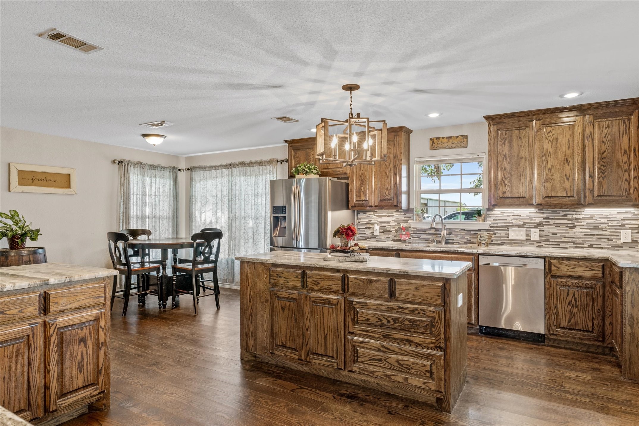 800 Vz County Road 2135 Canton TX 75103