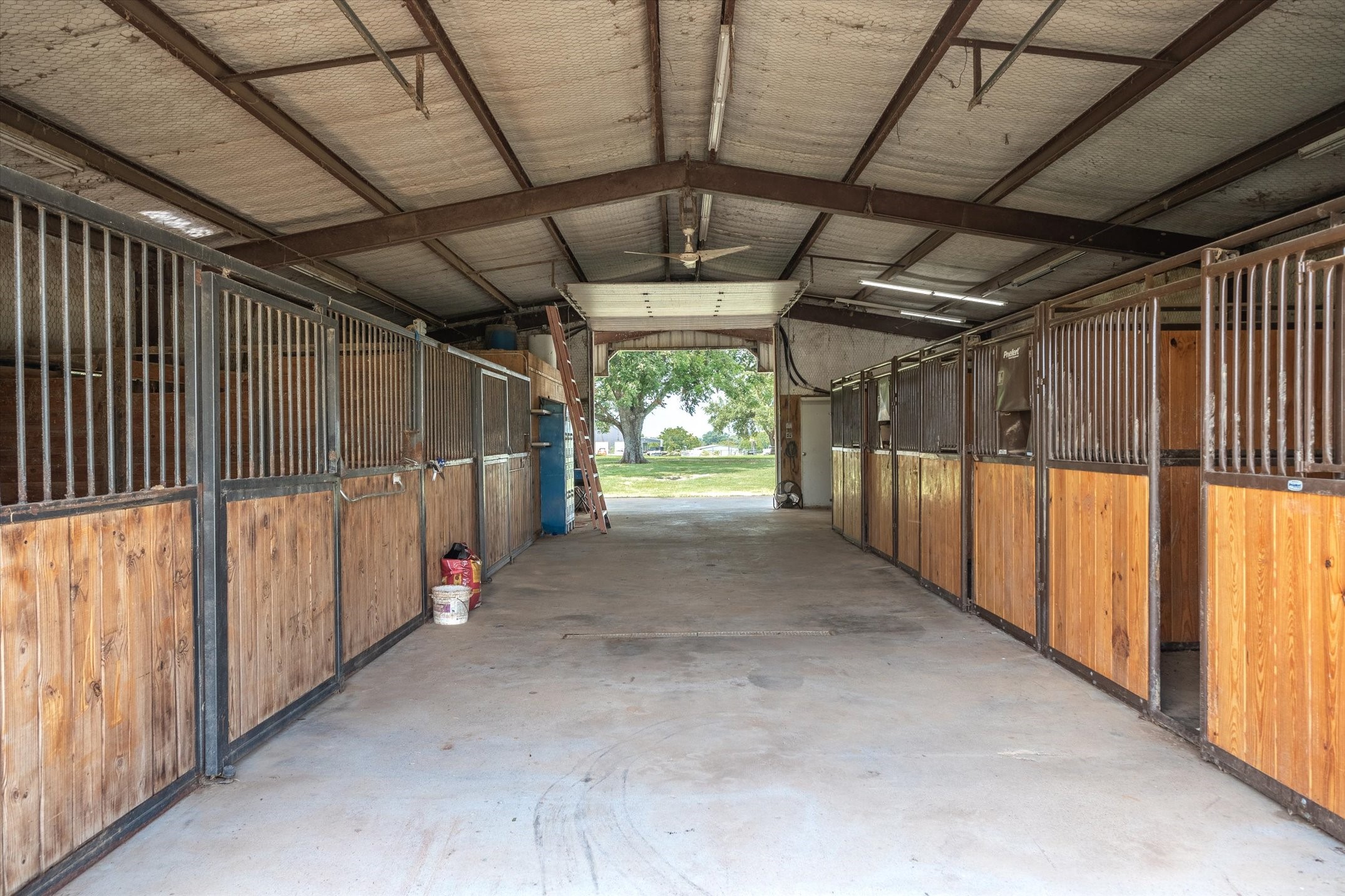 800 Vz County Road 2135 Canton TX 75103