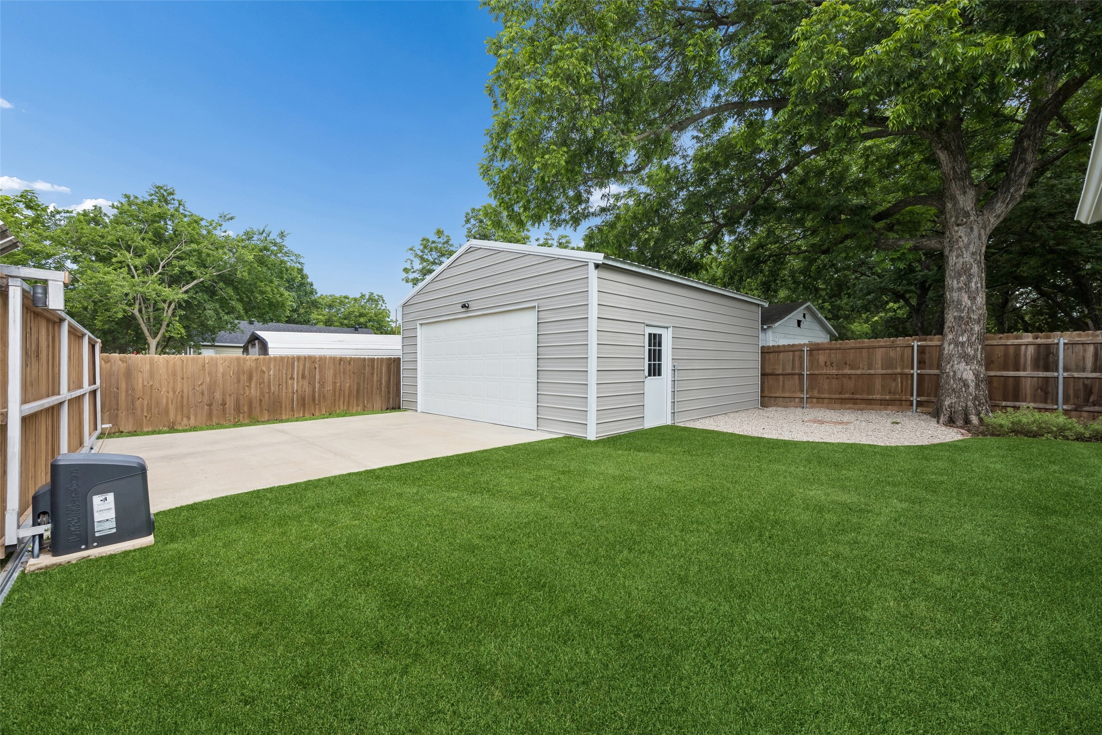 601 N Main Street Farmersville TX 75442
