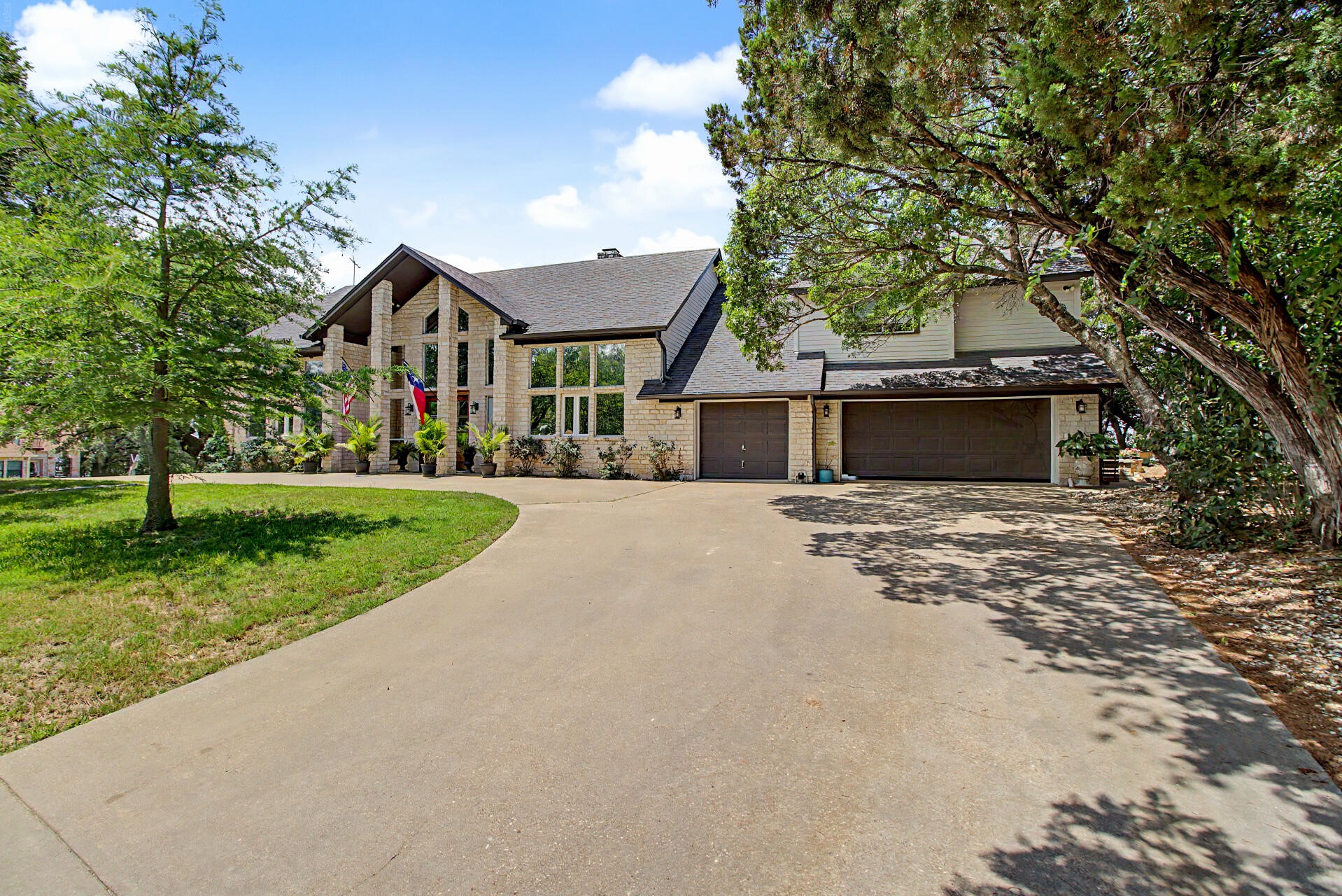 131 Live Oak Drive Whitney TX 76692