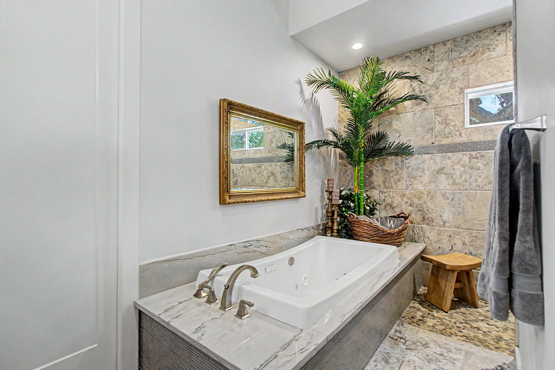 131 Live Oak Drive Whitney TX 76692