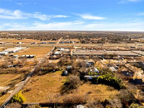 701 Keaton Road S Sanger TX 76266