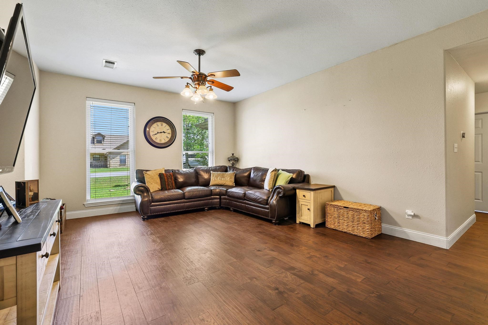 315 Preston Glen Gunter TX 75058