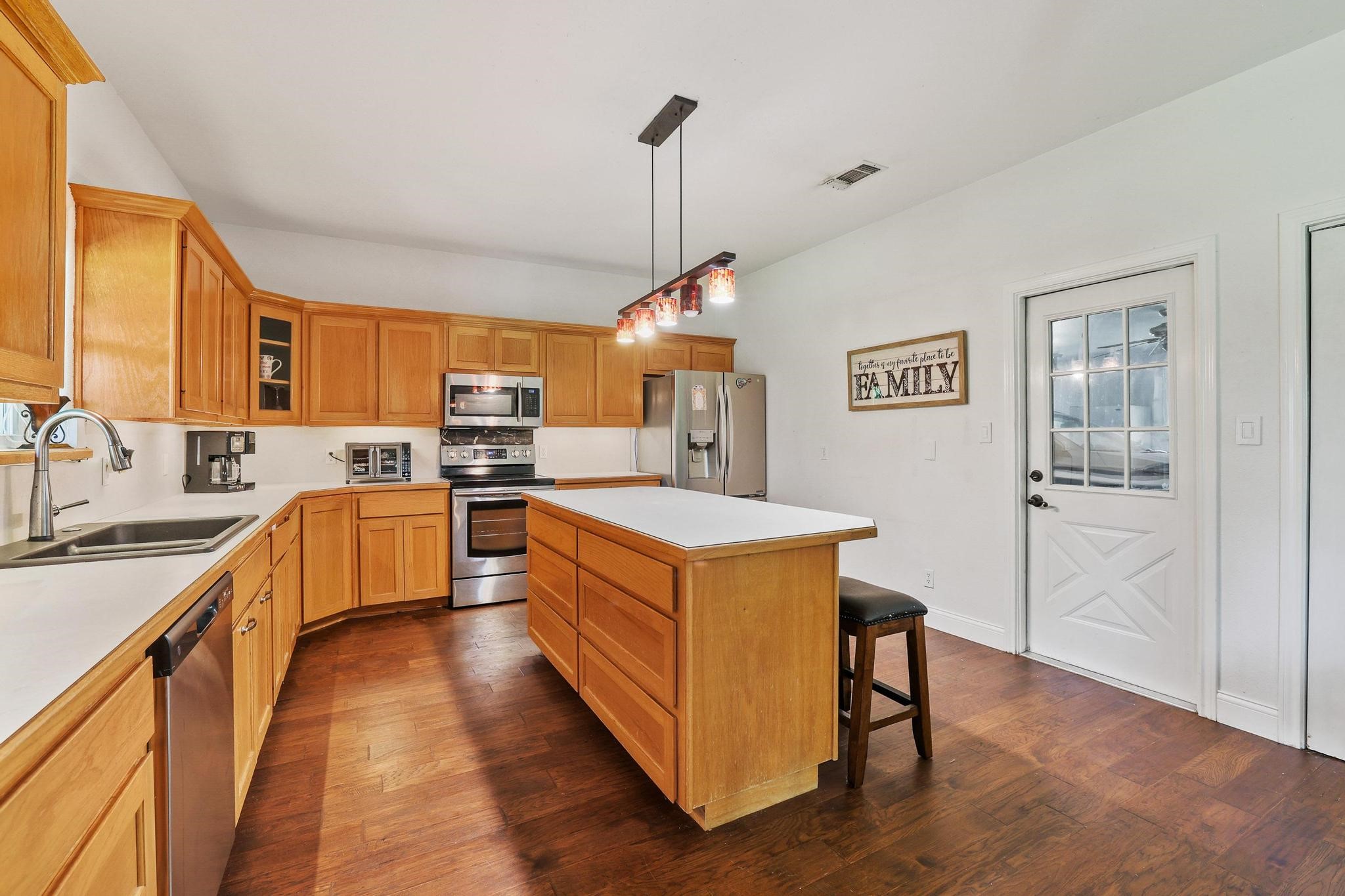 315 Preston Glen Gunter TX 75058