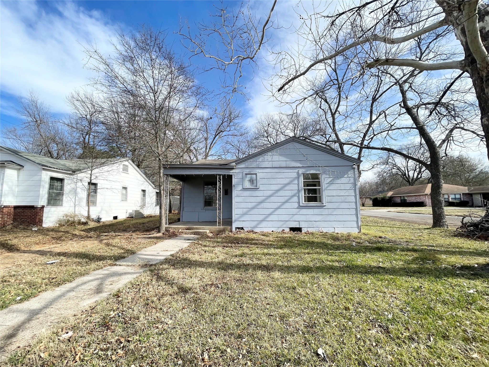 1061 19th Street SE Paris TX 75460