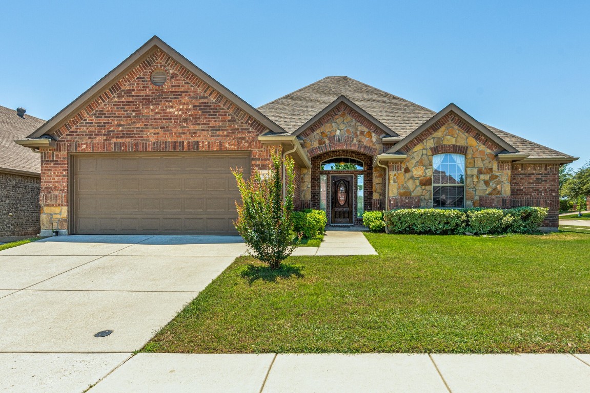 8757 Regal Royale Drive Fort Worth TX 76108