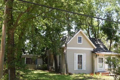 300 S Jefferson Street Pilot Point TX 76258