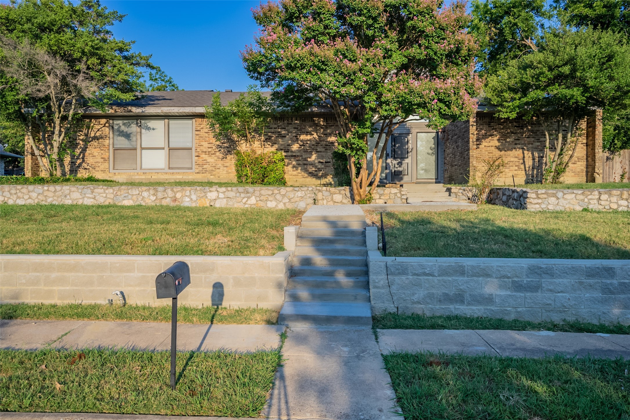 1410 Surrey Court Garland TX 75043