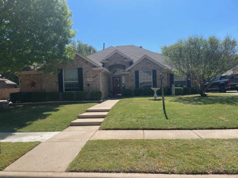 1588 Flying Jib Drive Azle TX 76020