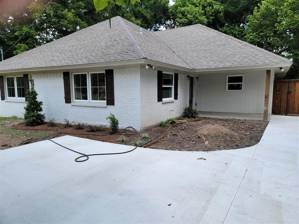 553 S Waco Street Van Alstyne TX 75495