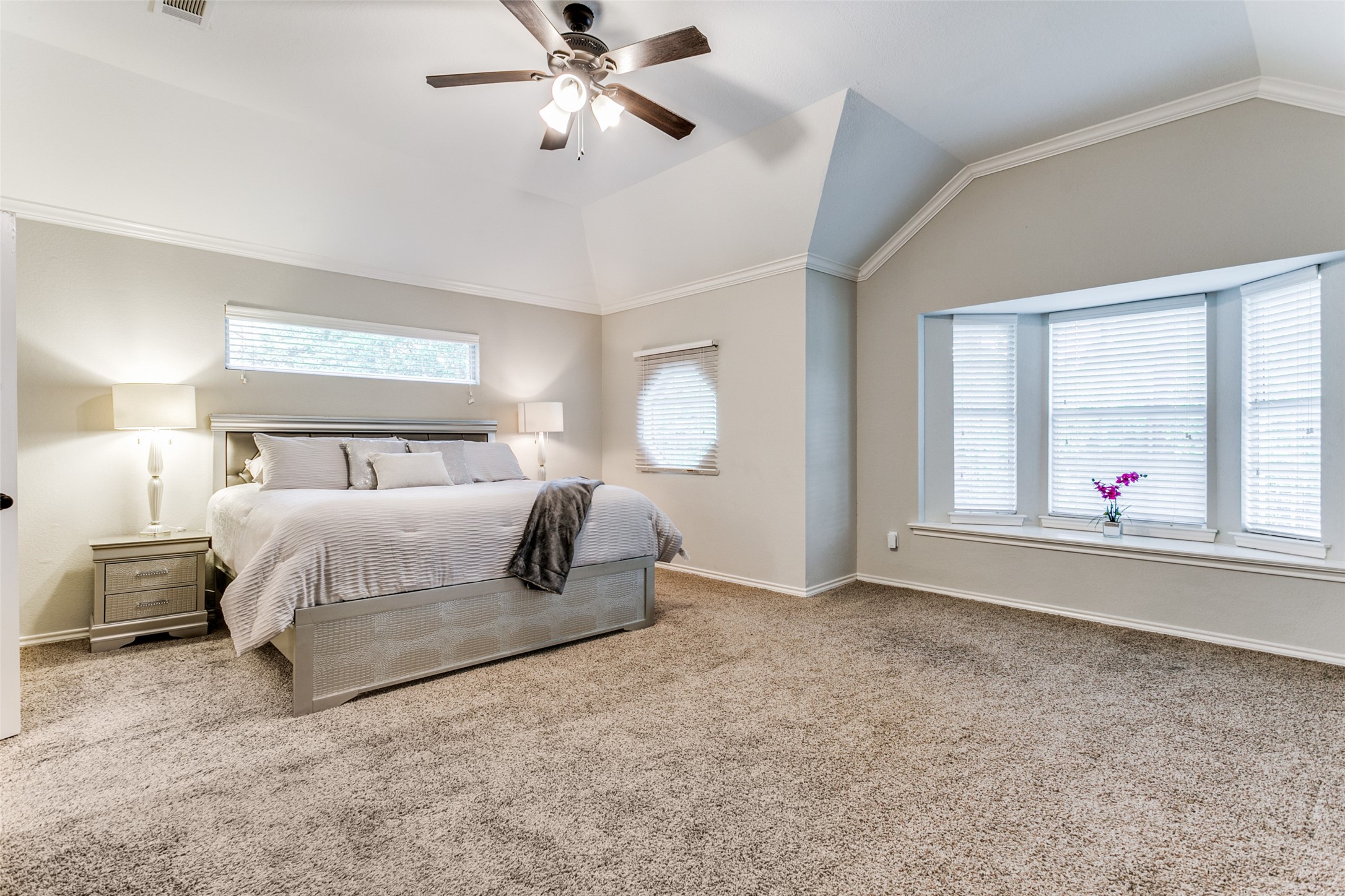 2161 S Winding Creek Drive Grapevine TX 76051