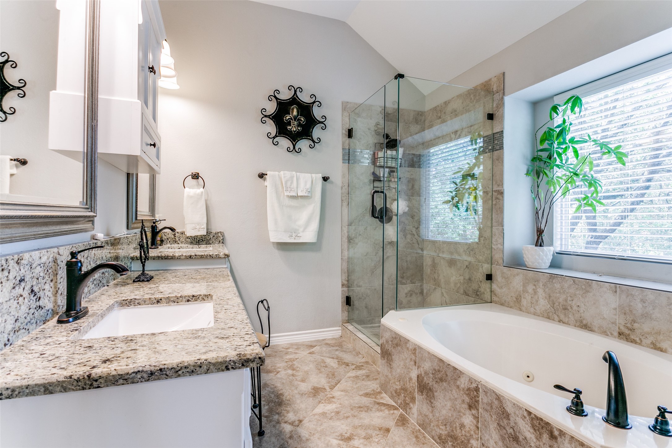 2161 S Winding Creek Drive Grapevine TX 76051