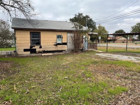 100 Tarrant Street Millsap TX 76066