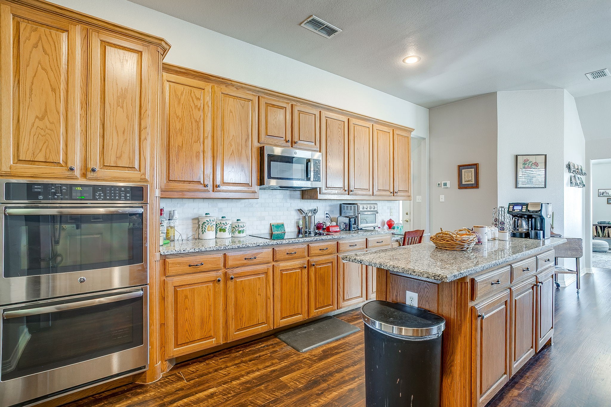 801 Creek Hollow Lane Fort Worth TX 76131