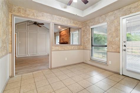 6004 Twinhill Drive Arlington TX 76016