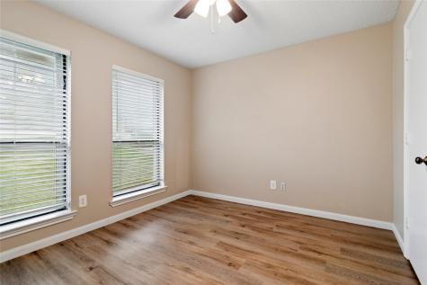 6004 Twinhill Drive Arlington TX 76016