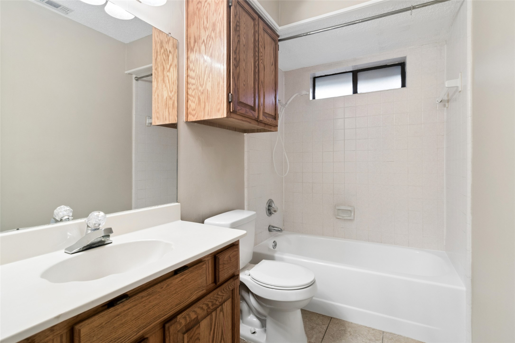 6004 Twinhill Drive Arlington TX 76016