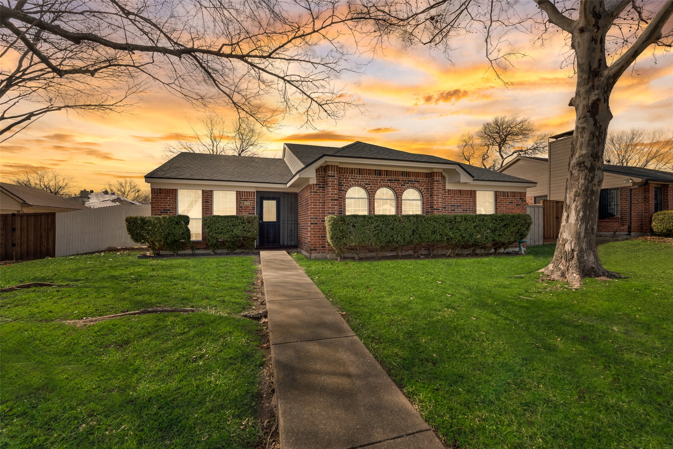1220 Oak Park Drive Dallas TX 75232