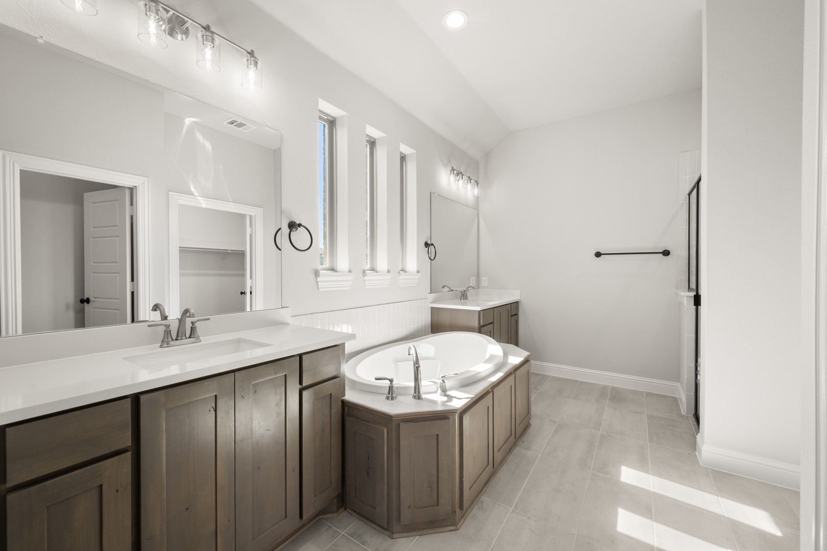 1808 Peace Lily Lane Waxahachie TX 75165