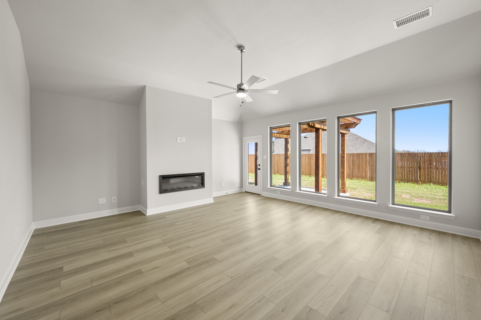 1808 Peace Lily Lane Waxahachie TX 75165