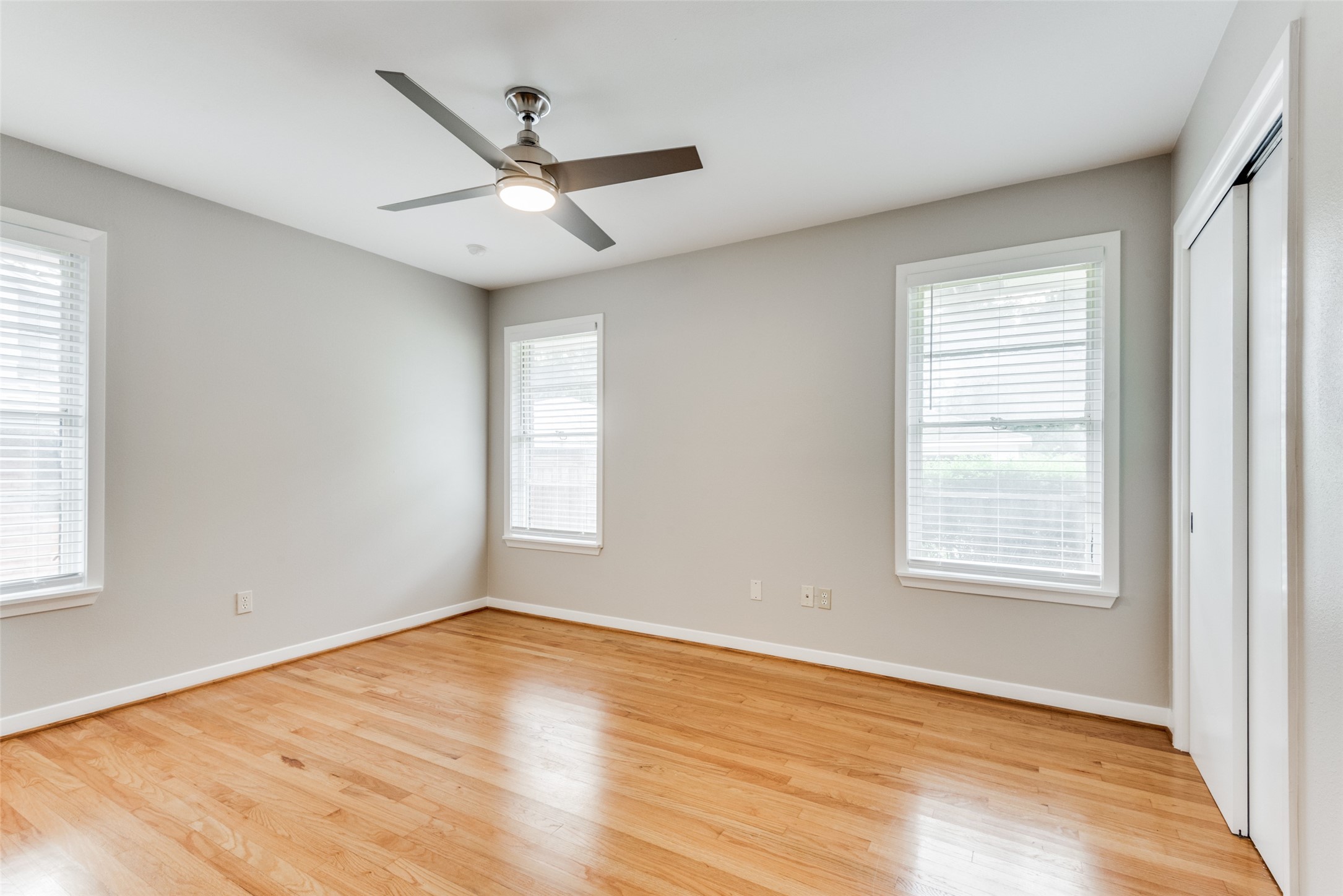 2012 Atlantic Street Dallas TX 75208