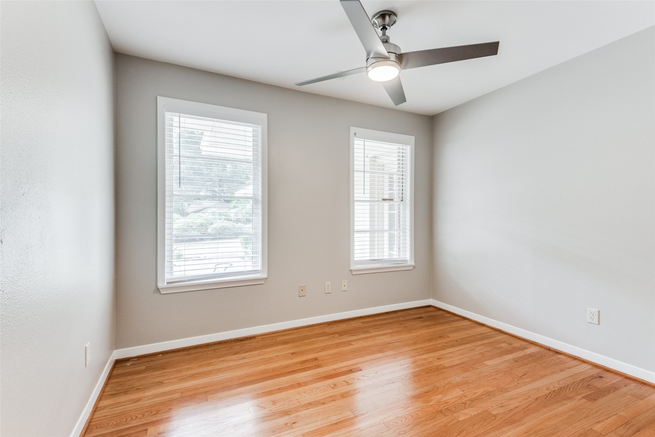 2012 Atlantic Street Dallas TX 75208