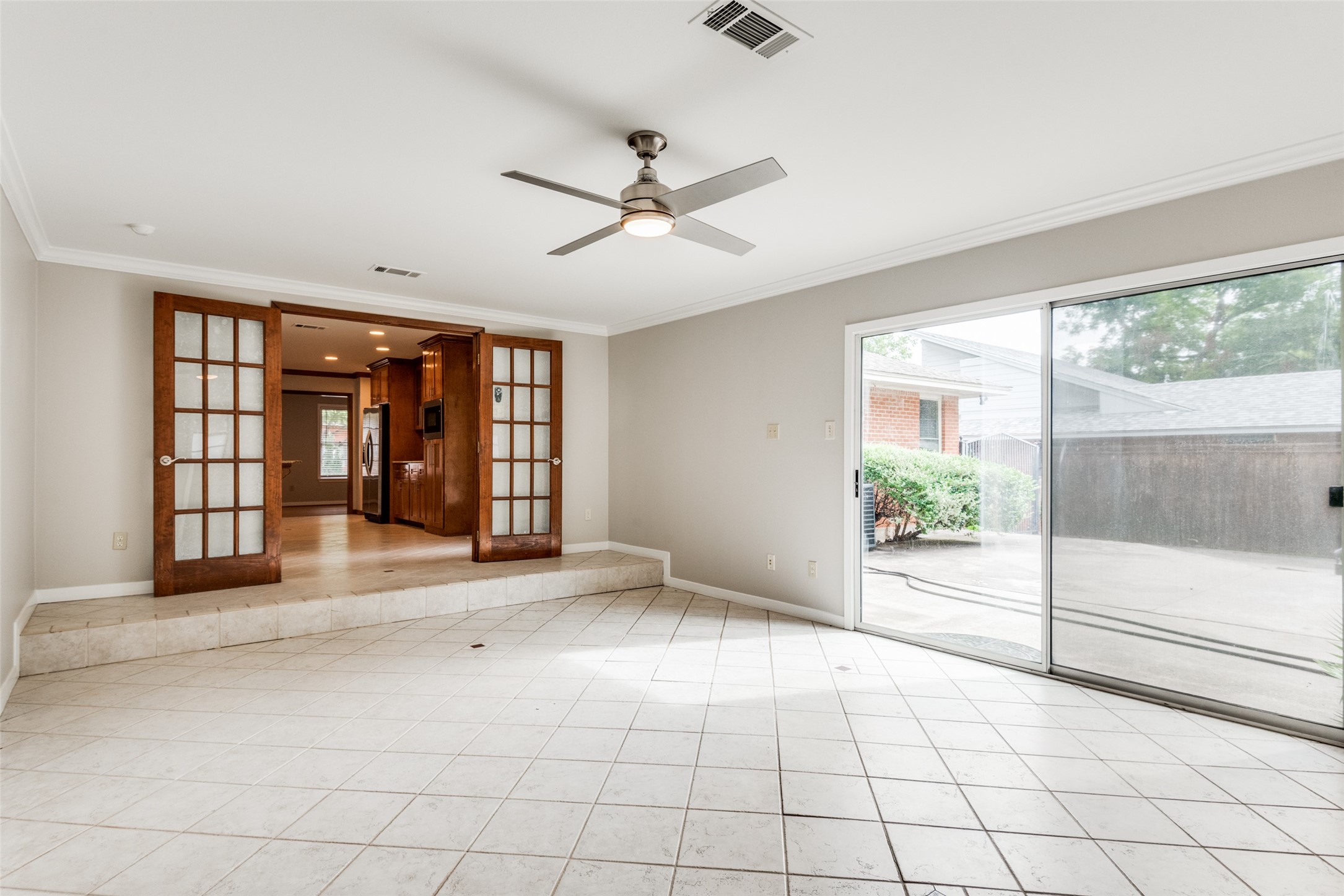 2012 Atlantic Street Dallas TX 75208