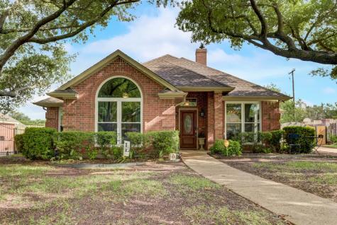 1701 W Westhill Drive Cleburne TX 76033