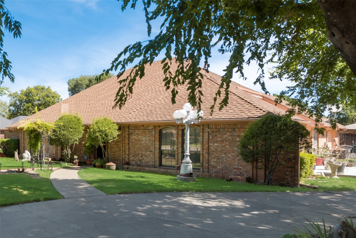 1019 Briar Hill Circle Duncanville TX 75137
