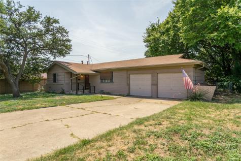 817 Elizabeth Drive Bedford TX 76022