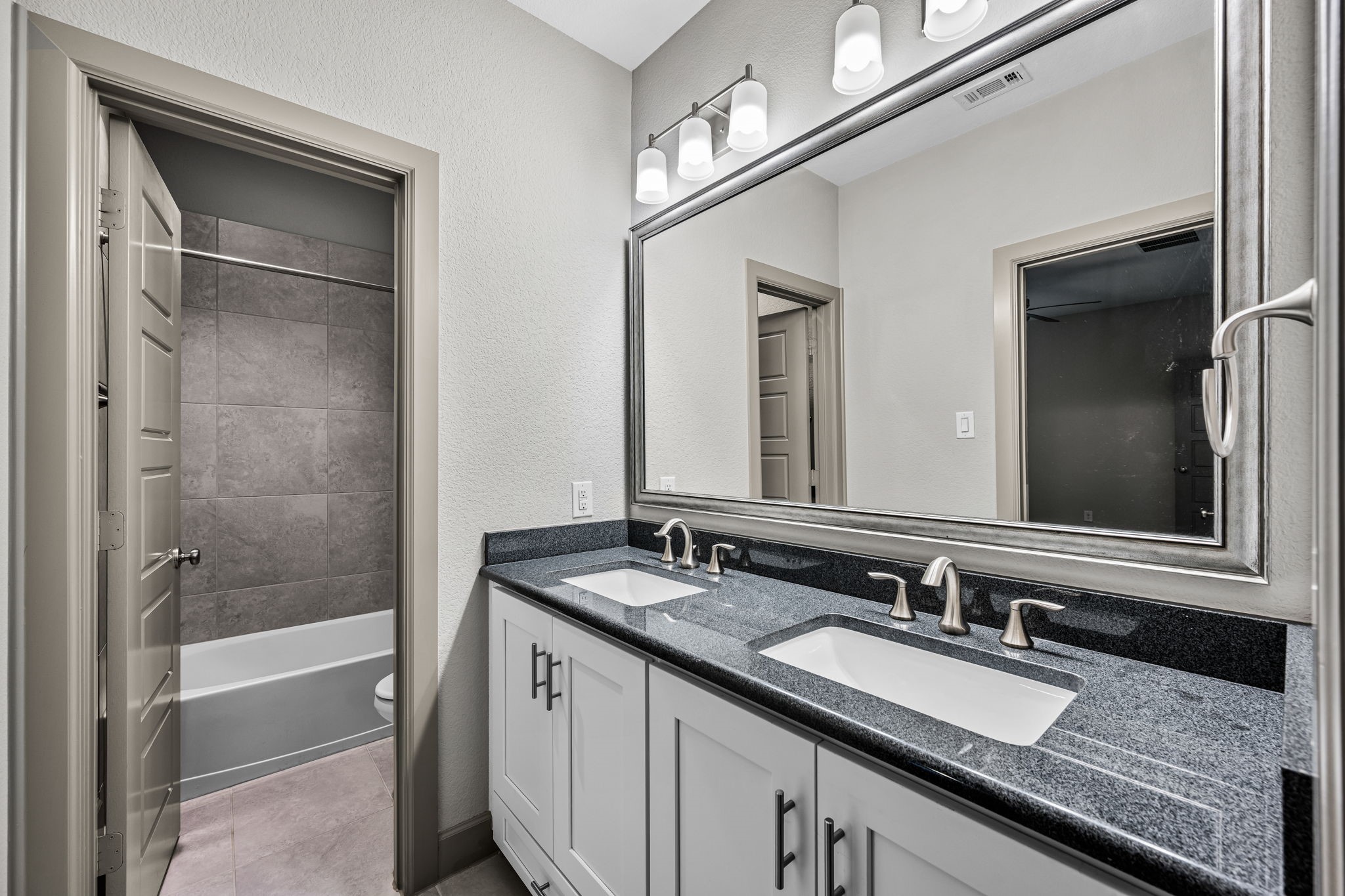 5451 Ashby Grove Street Dallas TX 75209