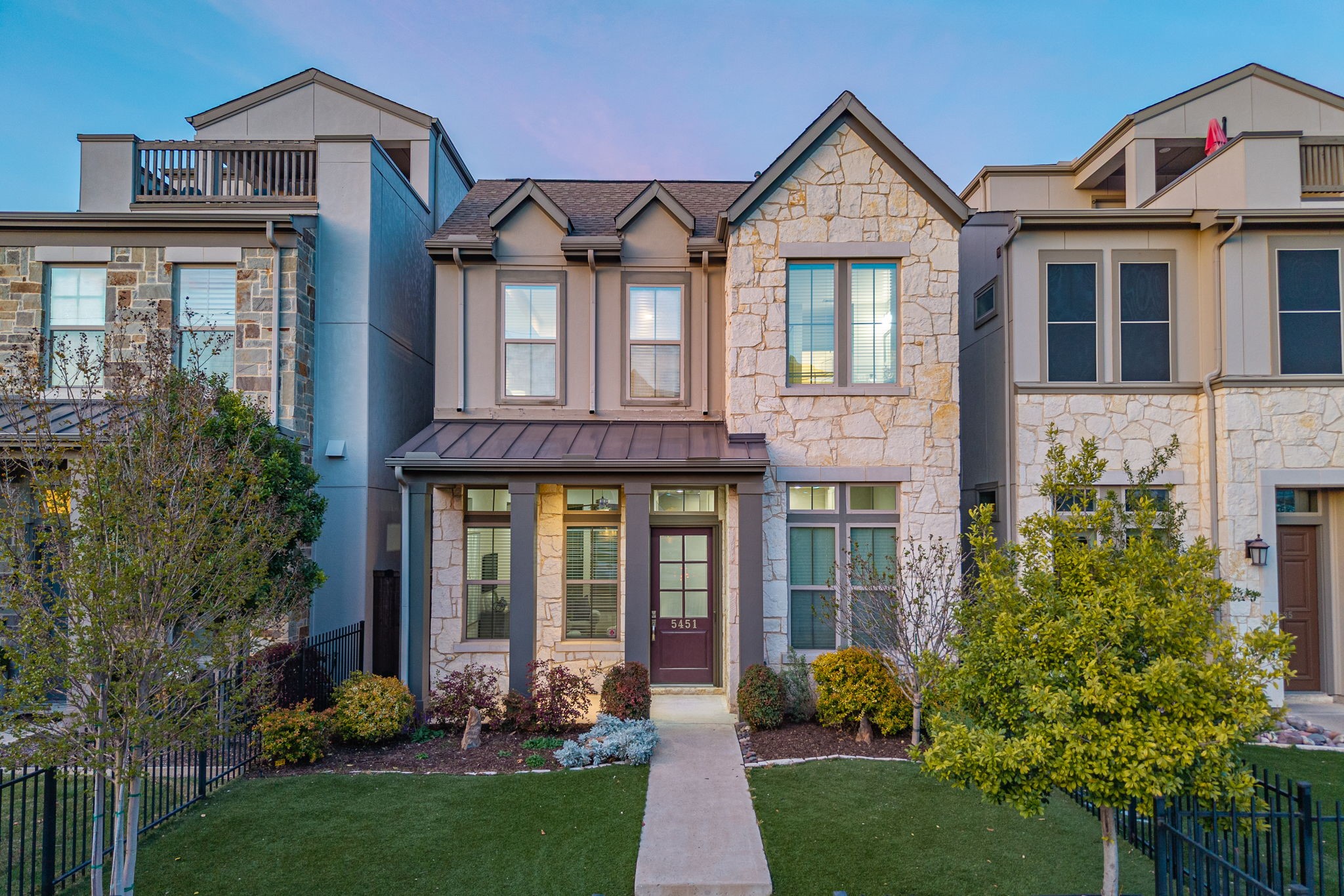 5451 Ashby Grove Street Dallas TX 75209