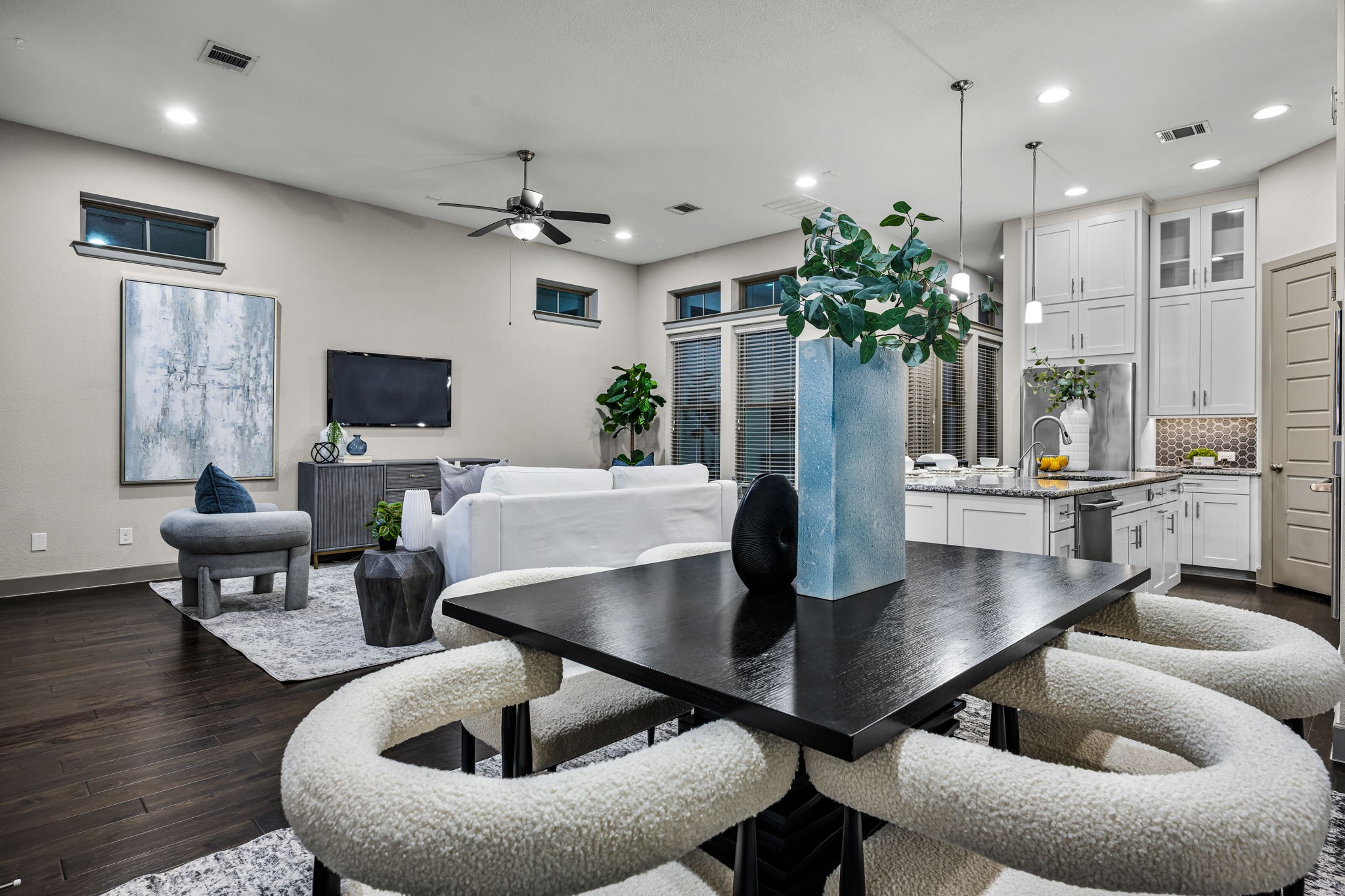 5451 Ashby Grove Street Dallas TX 75209